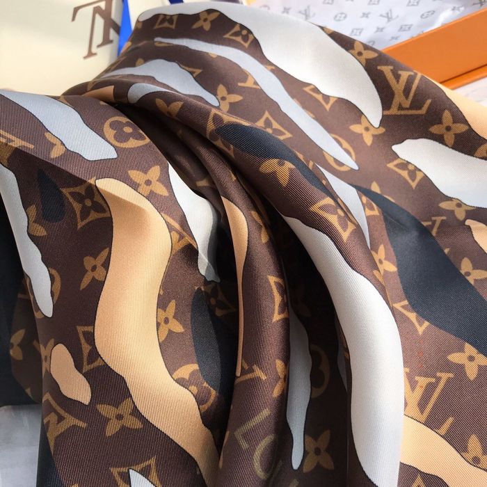 Louis Vuitton Scarf LVS00093